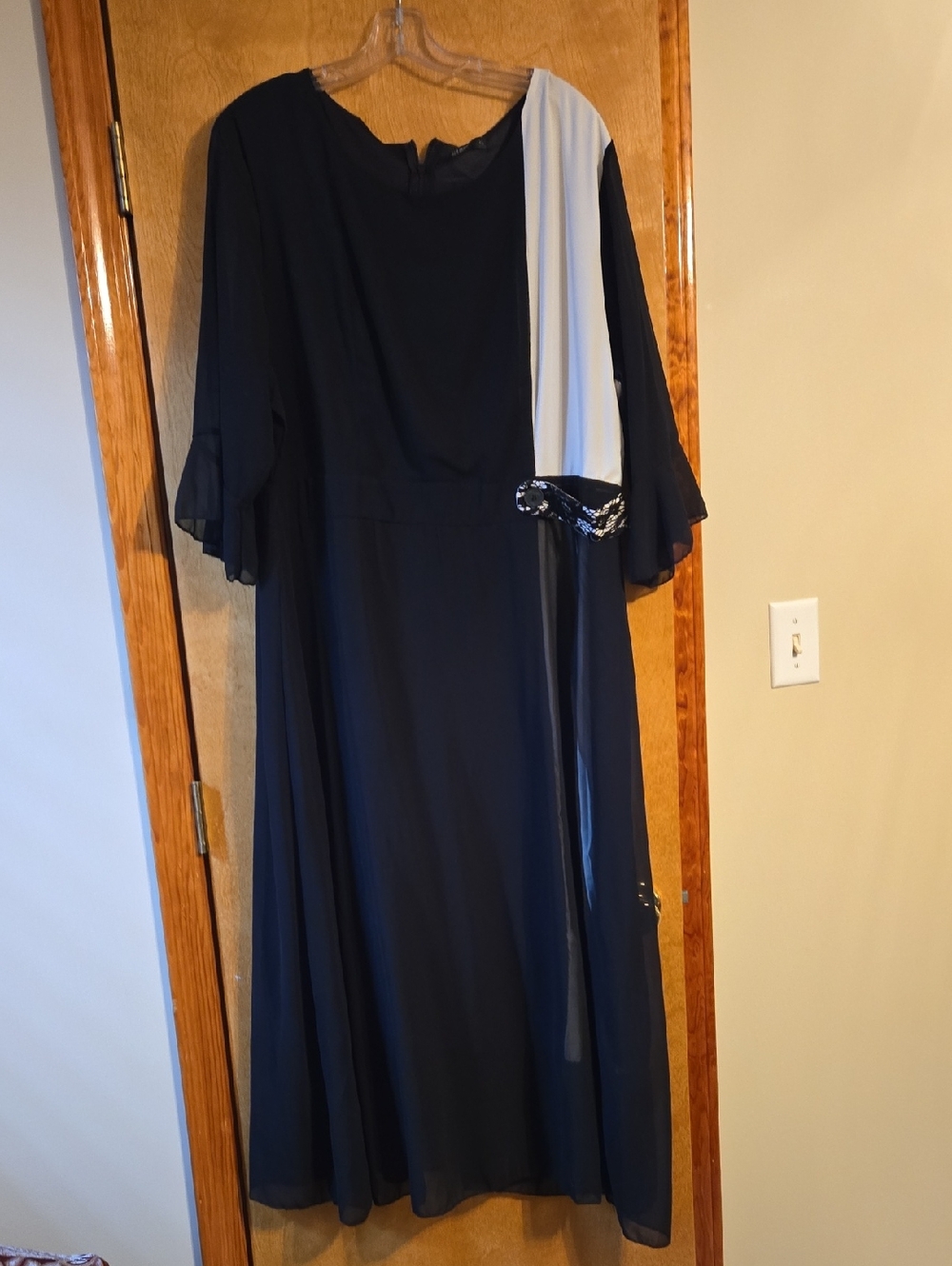 Black and Cream Evening Dress